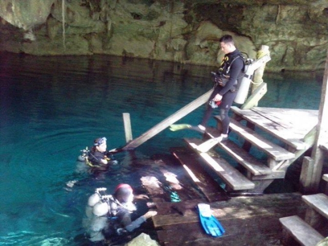 entrando al cenote